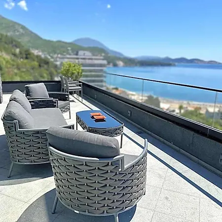 Del Medio 4* Podgorica