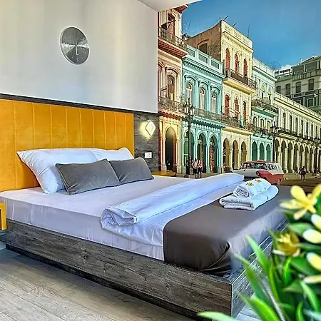 Del Medio Готель